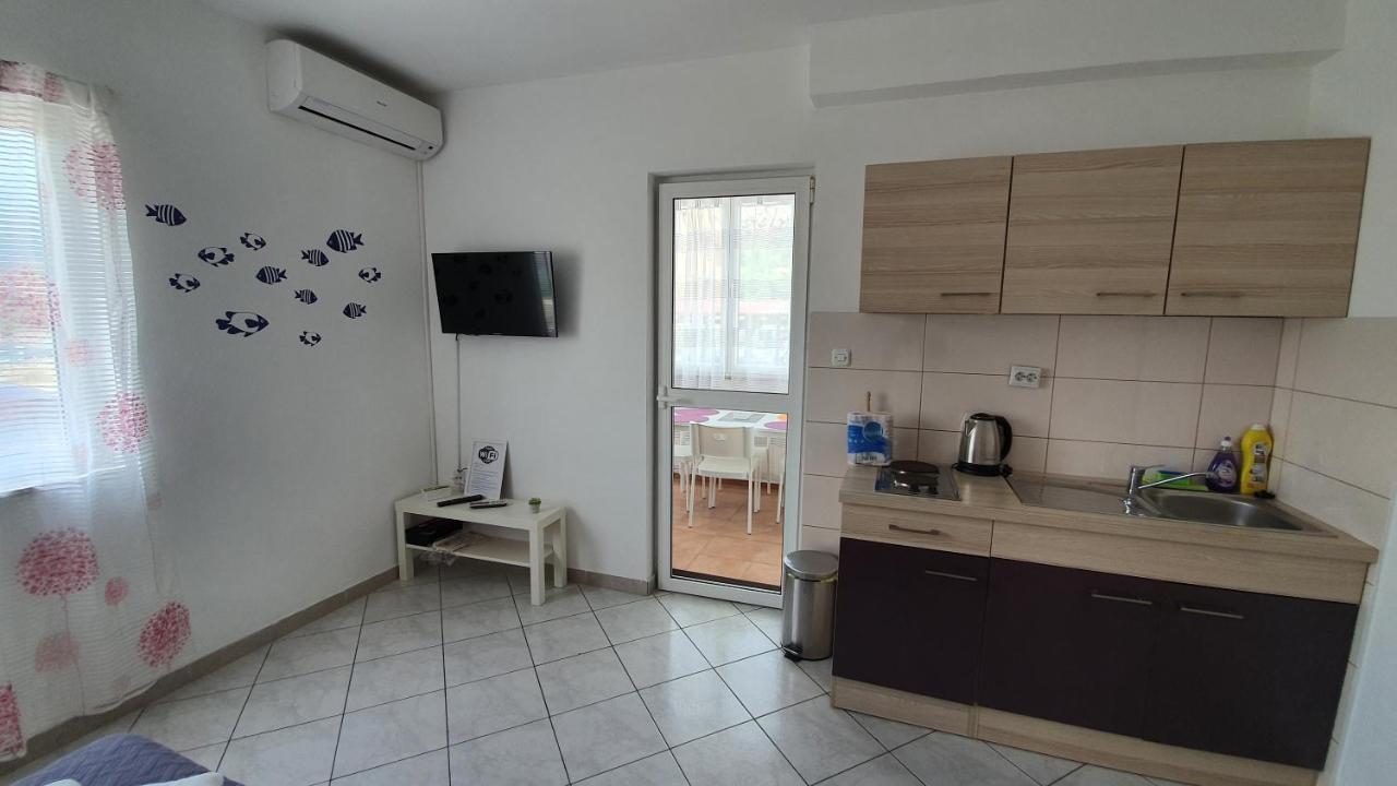 Batkoski Apartments Đảo Pag Ngoại thất bức ảnh