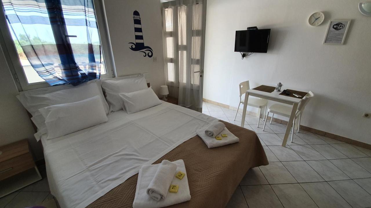 Batkoski Apartments Đảo Pag Ngoại thất bức ảnh
