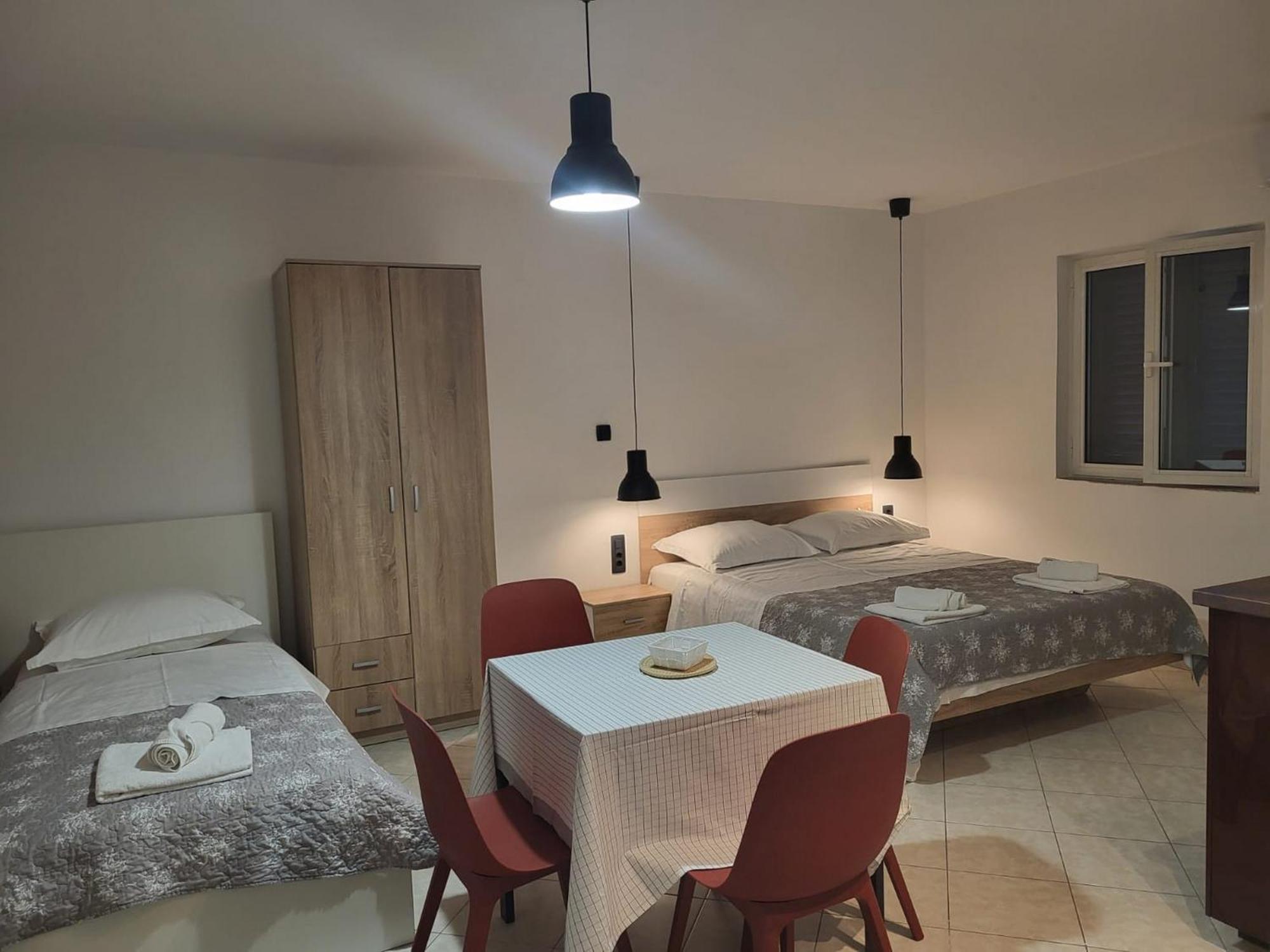 Batkoski Apartments Đảo Pag Ngoại thất bức ảnh