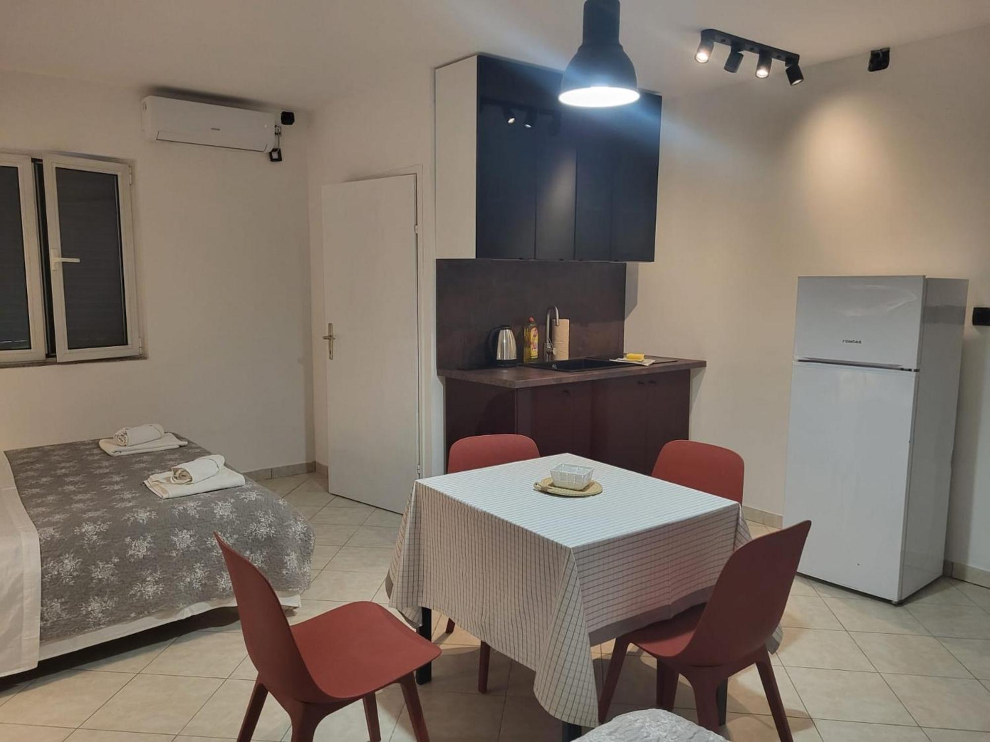 Batkoski Apartments Đảo Pag Ngoại thất bức ảnh