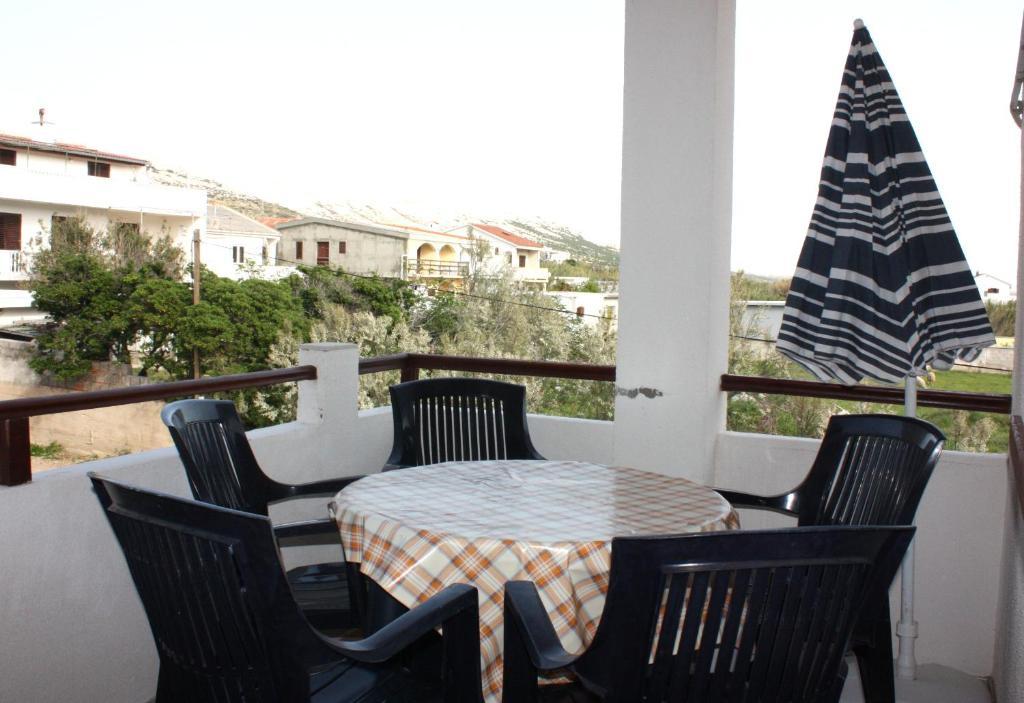 Batkoski Apartments Đảo Pag Ngoại thất bức ảnh