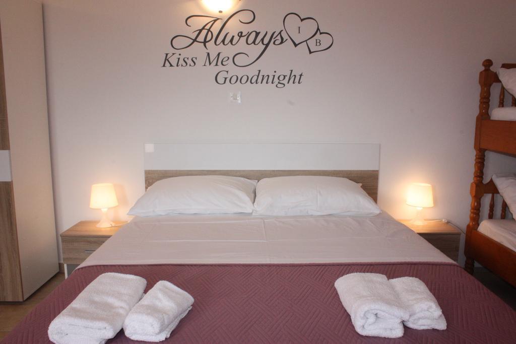 Batkoski Apartments Đảo Pag Ngoại thất bức ảnh